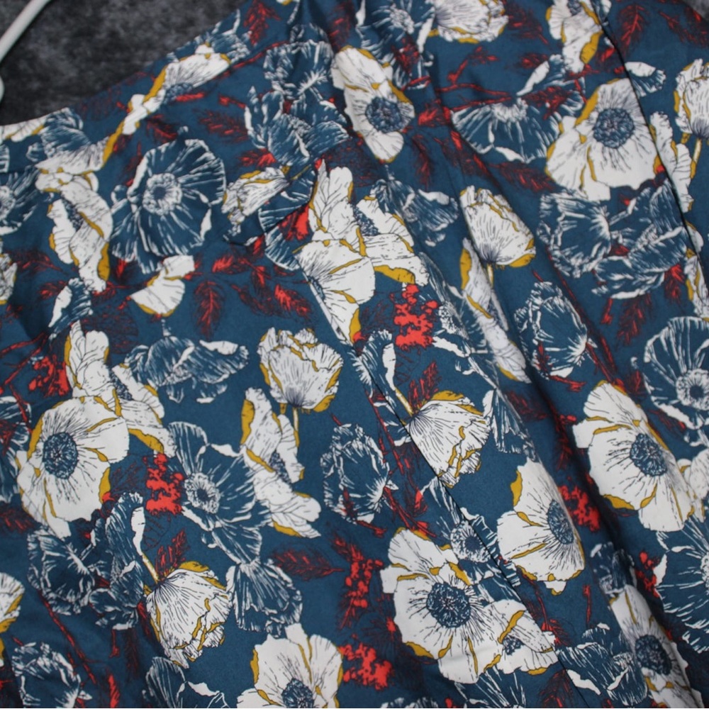NWT Duluth Trading Co. Dark Teal Floral Tunic - Picture 6 of 7